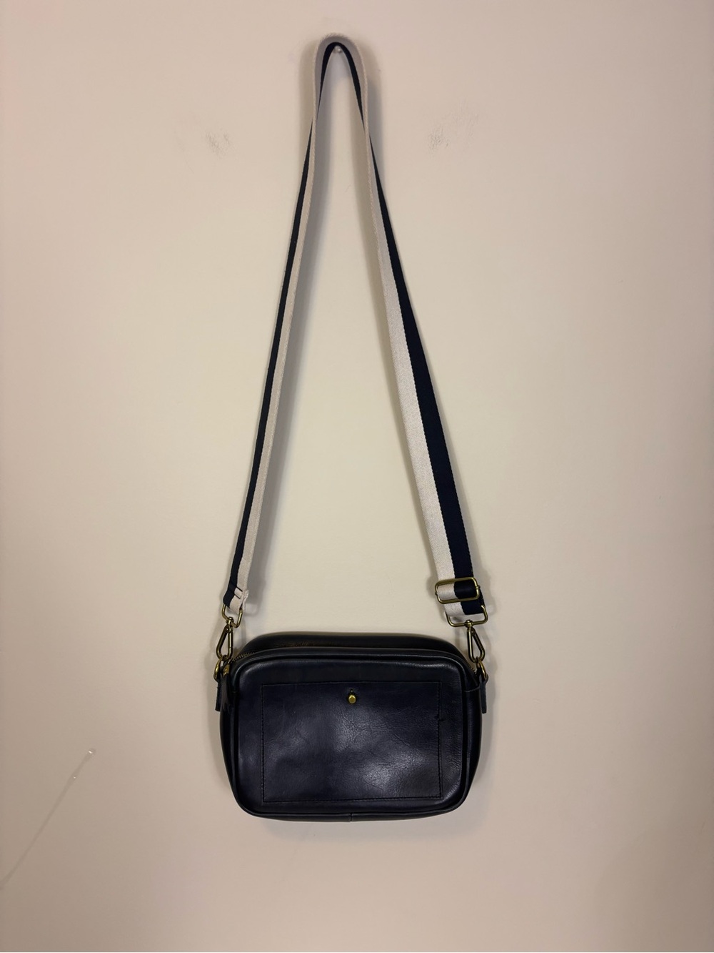 Madewell Black Leather Crossbody with Contrast Stripe Strap